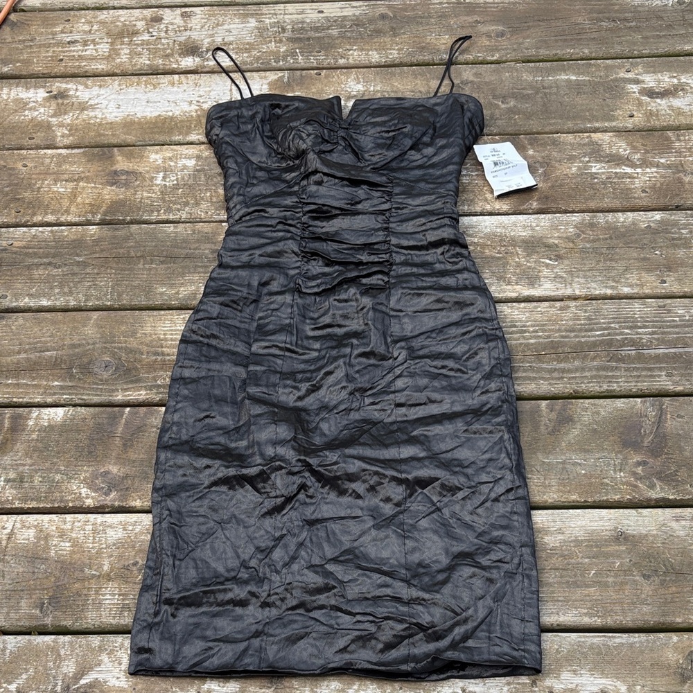 NWT Nicole Miller 00s/10s body con Black Ruched Dress size 6p